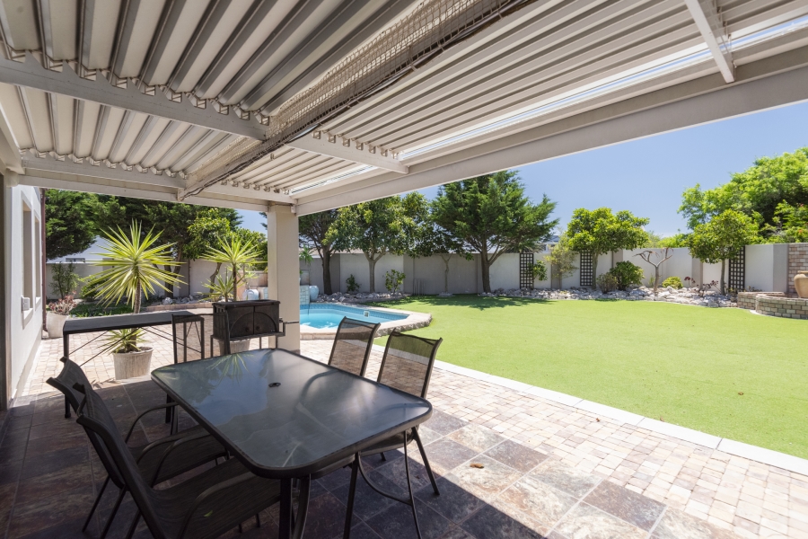 4 Bedroom Property for Sale in Country Club Western Cape